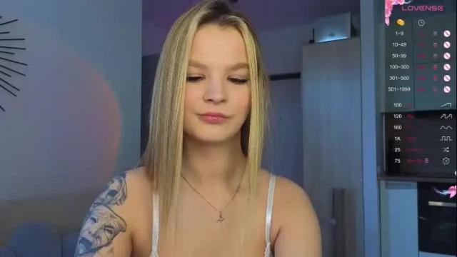 Image 12 of lovely_babyy Stream on Chaturbate on 1 month ago