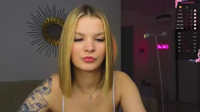 Image 8 of lovely_babyy Stream on Chaturbate on 1 month ago
