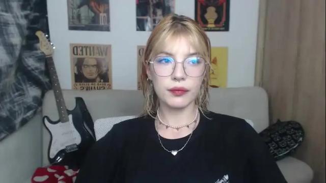 Image 10 of lovely_cass Stream on Chaturbate on 1 month ago
