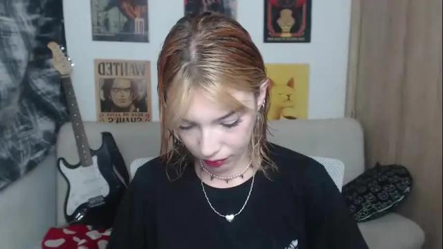Image 6 of lovely_cass Stream on Chaturbate on 1 month ago