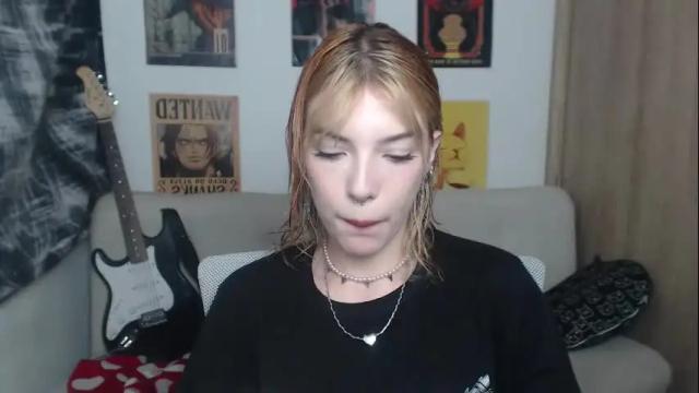 Image 8 of lovely_cass Stream on Chaturbate on 1 month ago