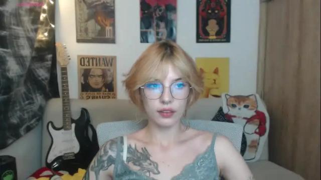 Image 4 of lovely_cass Stream on Chaturbate on 1 month ago