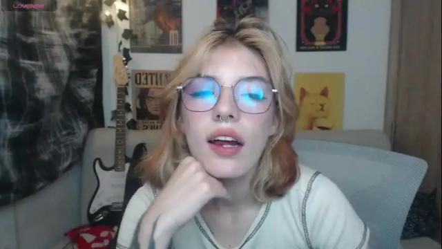 Image 10 of lovely_cass Stream on Chaturbate on 1 month ago