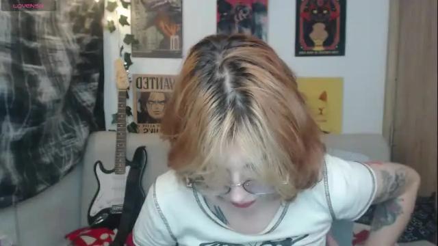 Image 3 of lovely_cass Stream on Chaturbate on 1 month ago