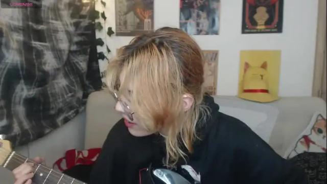 Image 12 of lovely_cass Stream on Chaturbate on 26 days ago