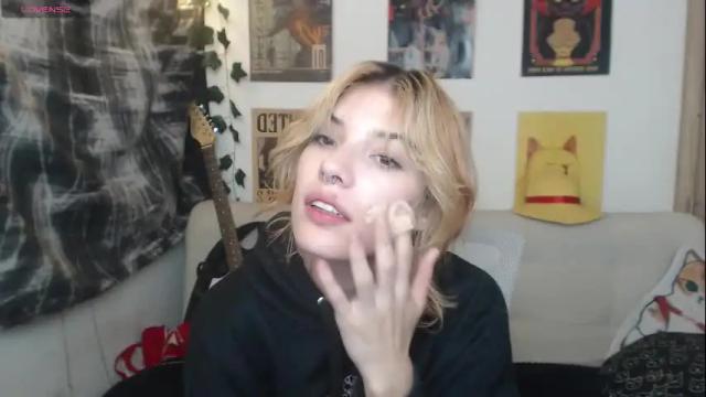 Image 2 of lovely_cass Stream on Chaturbate on 26 days ago