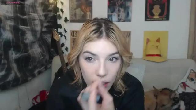 Image 3 of lovely_cass Stream on Chaturbate on 26 days ago