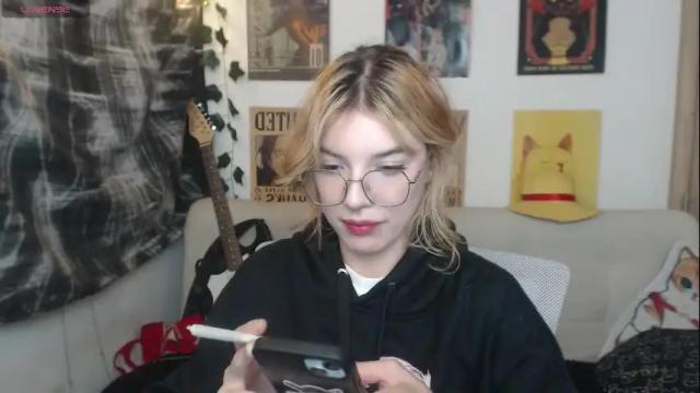Image 6 of lovely_cass Stream on Chaturbate on 26 days ago