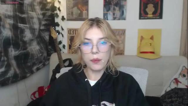 Image 8 of lovely_cass Stream on Chaturbate on 26 days ago
