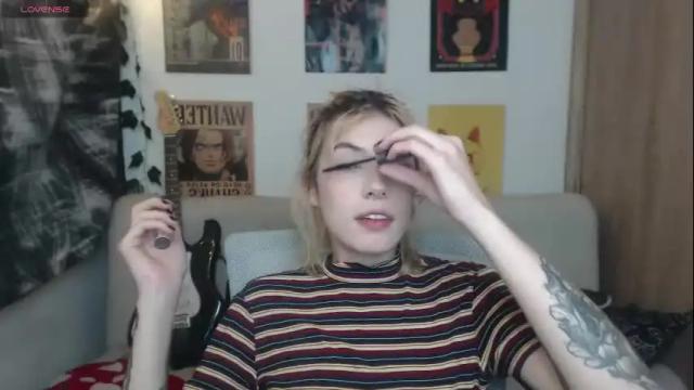 Image 4 of lovely_cass Stream on Chaturbate on 17 days ago