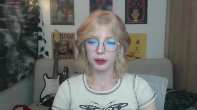 Image 10 of lovely_cass Stream on Chaturbate on 13 days ago