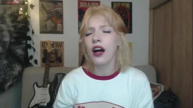 Image 10 of lovely_cass Stream on Chaturbate on 9 days ago