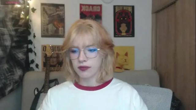 Image 3 of lovely_cass Stream on Chaturbate on 9 days ago