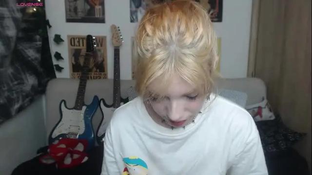 Image 2 of lovely_cass Stream on Chaturbate on 3 days ago
