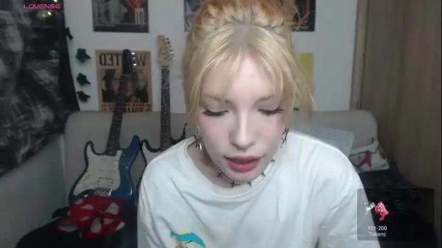 Image 3 of lovely_cass Stream on Chaturbate on 3 days ago
