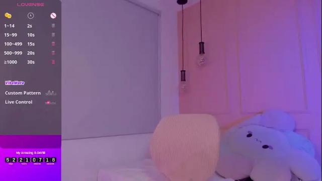 Image 2 of lovely_emma18 Stream on Chaturbate on 25 days ago