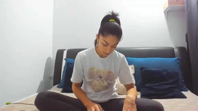 Image 2 of lovely_emma69 Stream on Chaturbate on 19 months ago