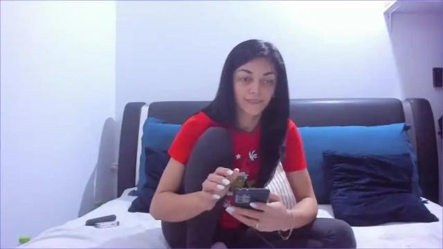 Image 2 of lovely_emma69 Stream on Chaturbate on 17 months ago