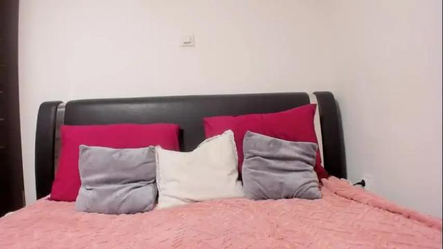 Image 6 of lovely_emma69 Stream on Chaturbate on 1 month ago