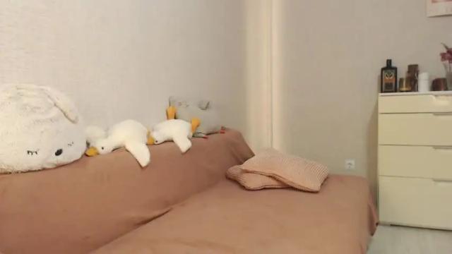 Image 11 of lovely_hayley Stream on Chaturbate on 13 months ago