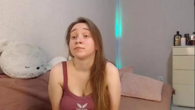 Image 4 of lovely_hayley Stream on Chaturbate on 12 days ago