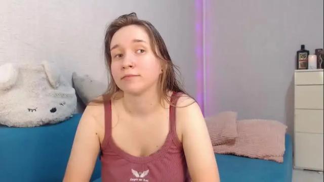Image 3 of lovely_hayley Stream on Chaturbate on 2 days ago