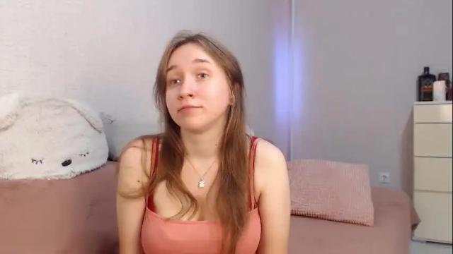 Image 12 of lovely_hayley Stream on Chaturbate on 2 months ago