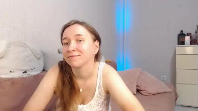 Image 12 of lovely_hayley Stream on Chaturbate on 2 months ago