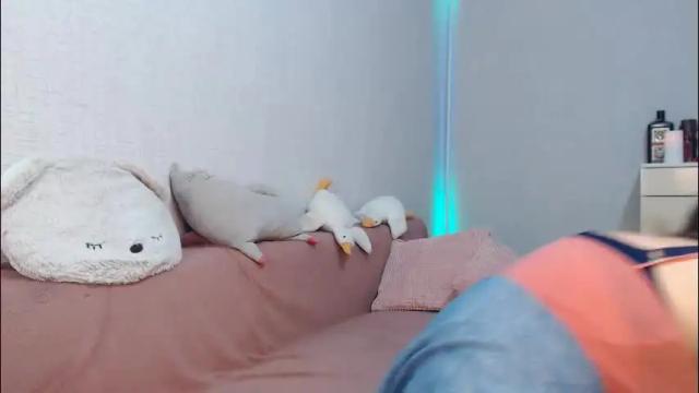 Image 8 of lovely_hayley Stream on Chaturbate on 1 month ago