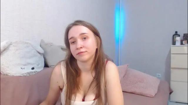 Image 11 of lovely_hayley Stream on Chaturbate on 1 month ago
