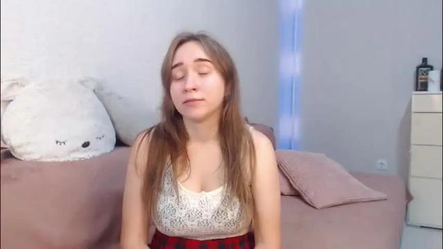 Image 8 of lovely_hayley Stream on Chaturbate on 29 days ago