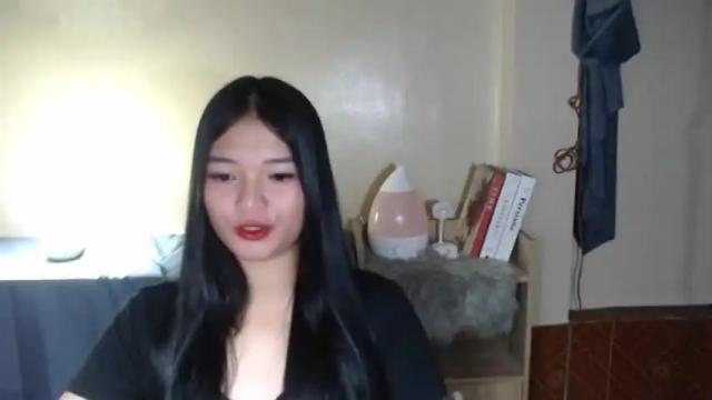 Image 8 of lovely_laura09 Stream on Chaturbate on 14 months ago