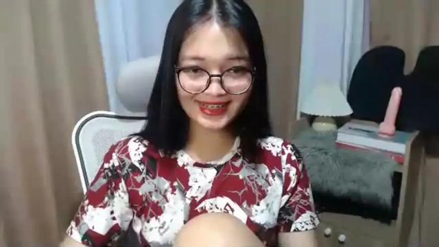 Image 11 of lovely_laura09 Stream on Chaturbate on 12 months ago