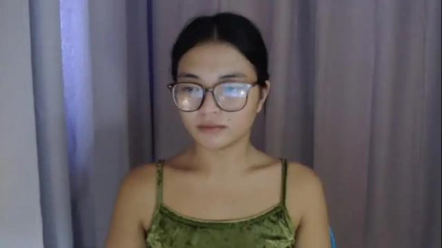 Image 2 of lovely_laura09 Stream on Chaturbate on 2 months ago