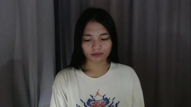 Image 2 of lovely_laura09 Stream on Chaturbate on 2 months ago