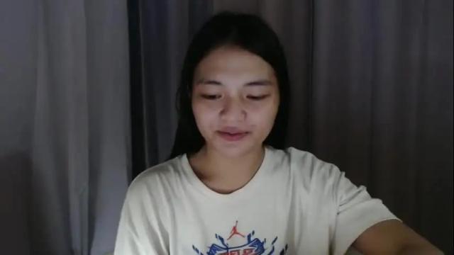 Image 6 of lovely_laura09 Stream on Chaturbate on 2 months ago