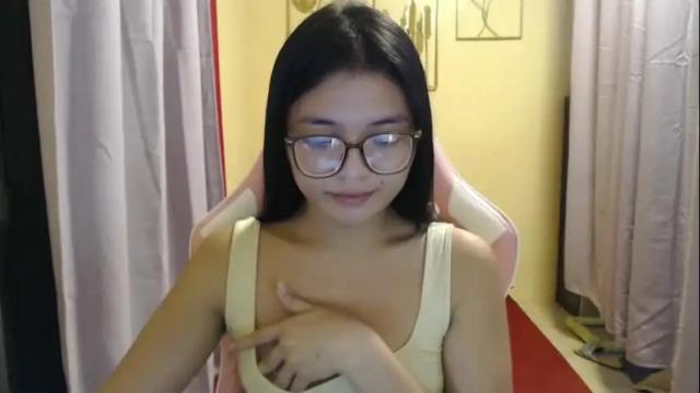 Image 10 of lovely_laura09 Stream on Chaturbate on 1 month ago