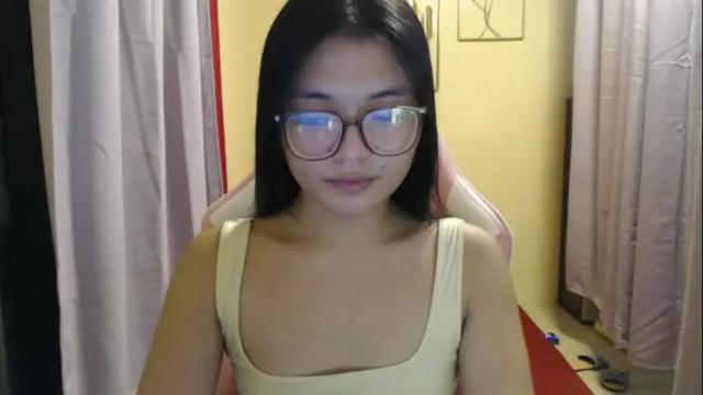 Image 4 of lovely_laura09 Stream on Chaturbate on 1 month ago