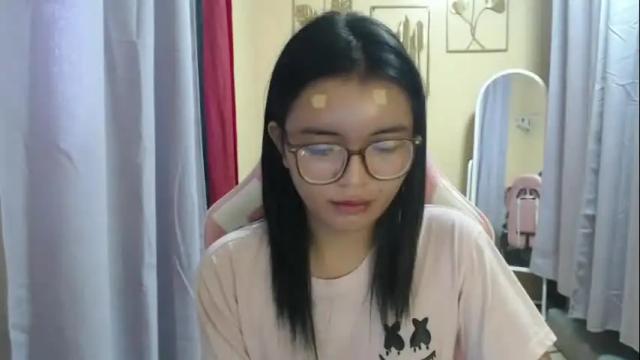 Image 12 of lovely_laura09 Stream on Chaturbate on 27 days ago