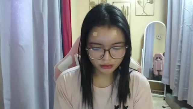 Image 6 of lovely_laura09 Stream on Chaturbate on 27 days ago
