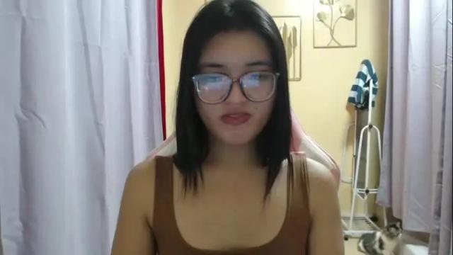 Image 2 of lovely_laura09 Stream on Chaturbate on 19 days ago