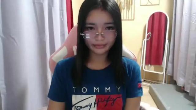 Image 4 of lovely_laura09 Stream on Chaturbate on 16 days ago