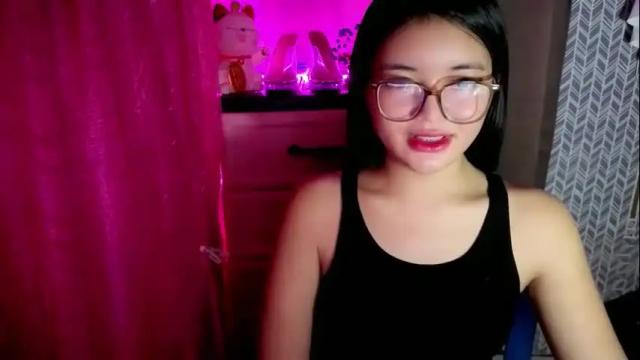 Image 2 of lovely_laura09 Stream on Chaturbate on 14 days ago