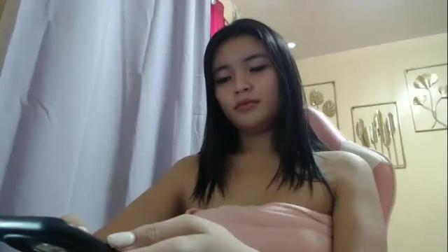 Image 8 of lovely_laura09 Stream on Chaturbate on 12 days ago