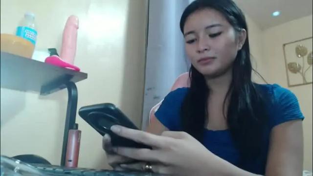 Image 3 of lovely_laura09 Stream on Chaturbate on 2 months ago