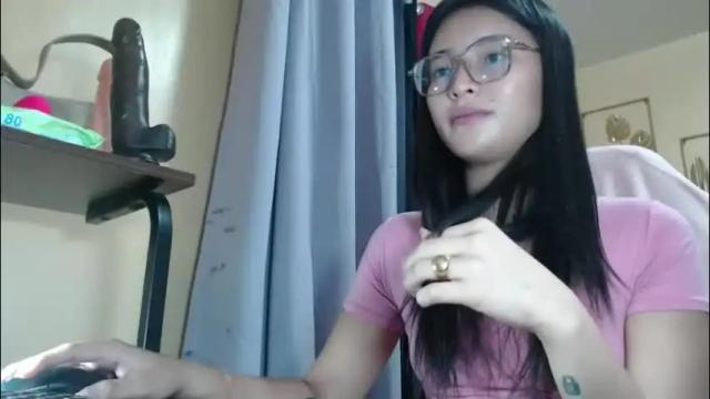 Image 2 of lovely_laura09 Stream on Chaturbate on 2 months ago