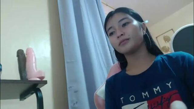 Image 2 of lovely_laura09 Stream on Chaturbate on 1 month ago