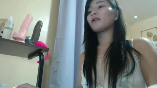 Image 3 of lovely_laura09 Stream on Chaturbate on 29 days ago