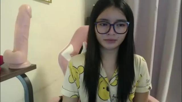 Image 8 of lovely_laura09 Stream on Chaturbate on 2 months ago