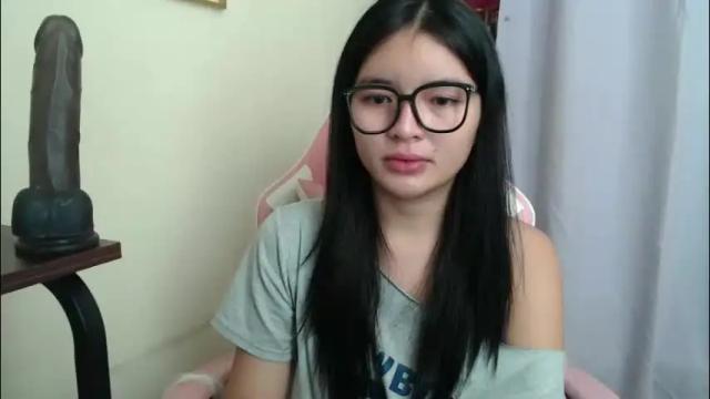 Image 3 of lovely_laura09 Stream on Chaturbate on 1 month ago